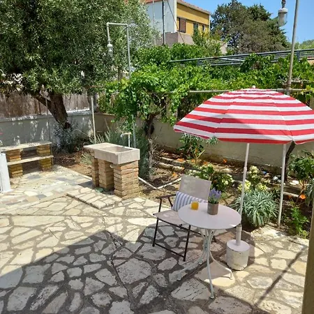 Lemon Garden * Ágios Geórgios