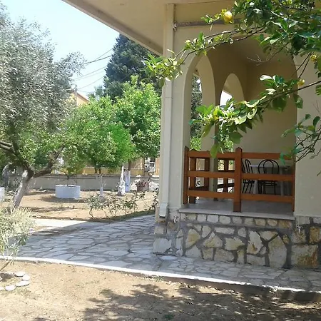 Lemon Garden Ágios Geórgios