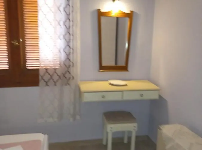 Lemon Garden אגיוס גיורגיוס