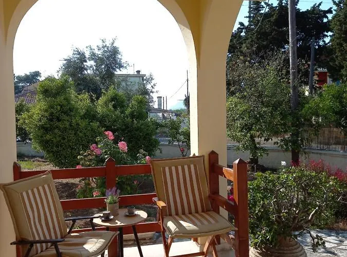 Lemon Garden אגיוס גיורגיוס