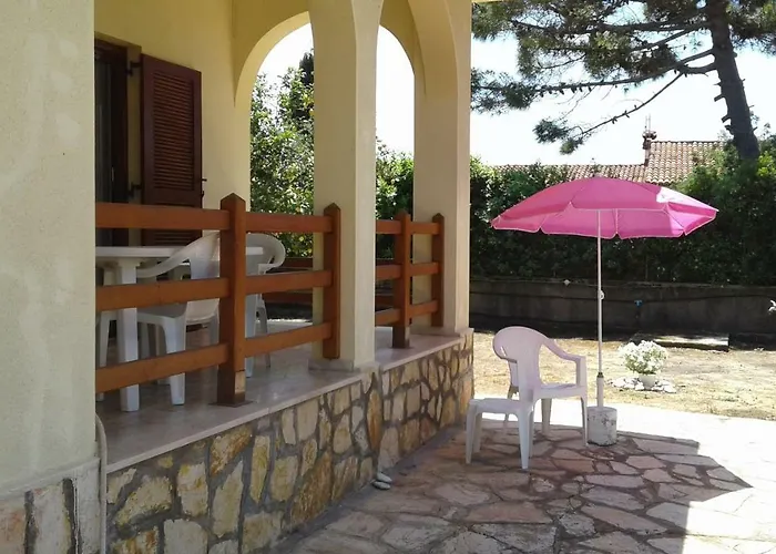 בית נופש Lemon Garden אגיוס גיורגיוס